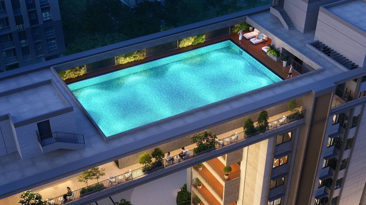 7th Floor Sky Pool — Parklane